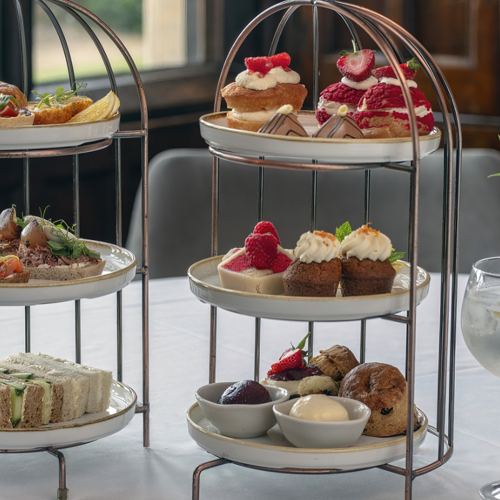 <p>HENDRICKS GIN AFTERNOON TEA</p>